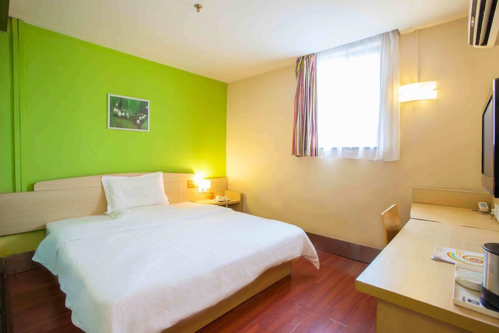 7Days Inn Guiyang Sha Chong South Road Room photo